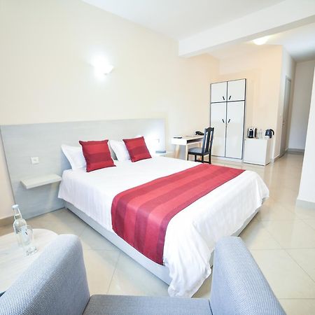 Lova Hotel Antananarivo Exterior photo