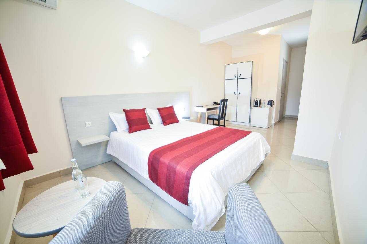 Lova Hotel Antananarivo Exterior photo